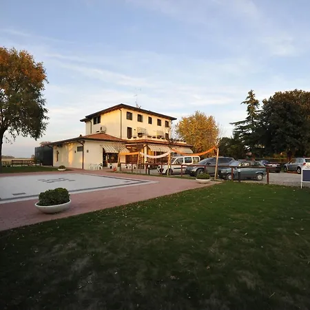 Terzo Bacino 住宿加早餐酒店 圣米凯莱亚尔塔利亚门托